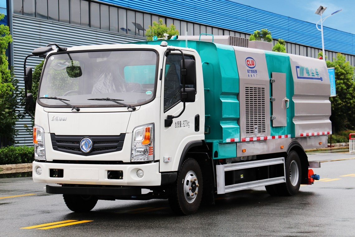 Dongfeng Huashen 5,5 Kubikmeter voll elektrischer Staubsaugerwagen