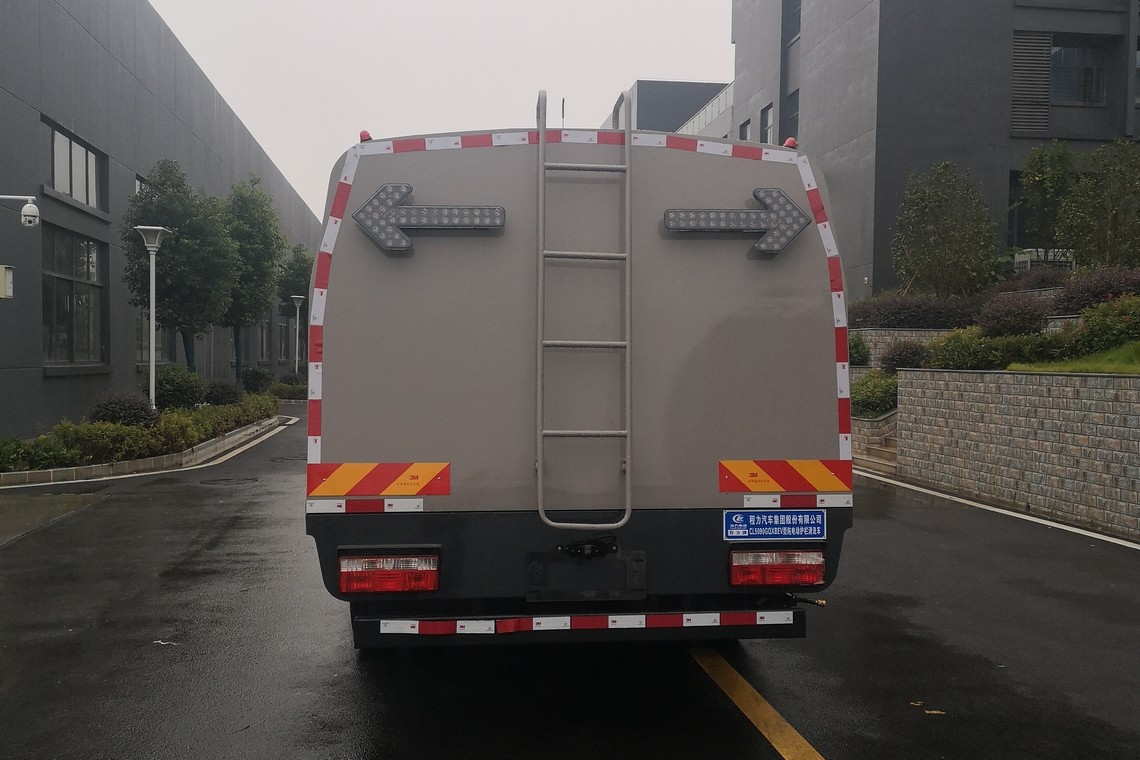 Dongfeng Kapte elektrisch angetriebenes Schutzgitterreinigungsfahrzeug