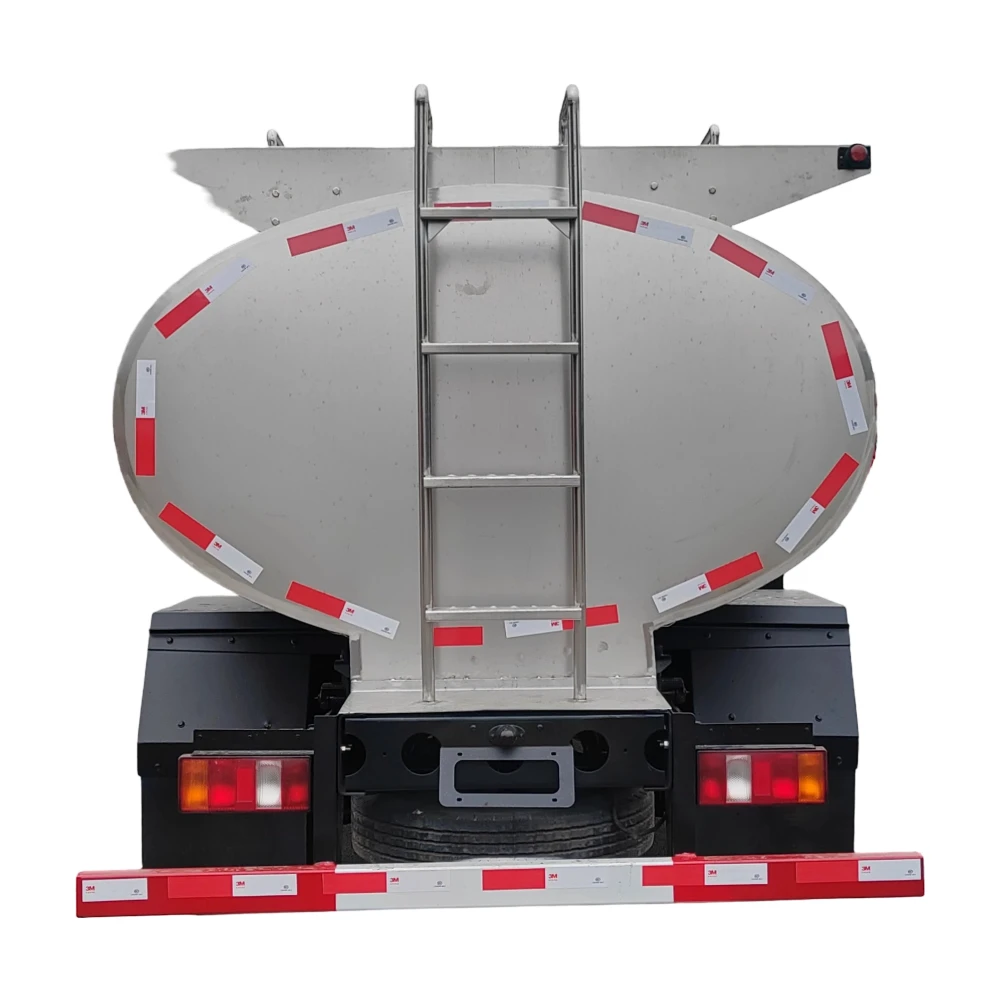 Speziell angefertigter 5000L-30000L Lebensmittelqualität Edelstahl mobiler frischer Milch Kühlwagen 304 Isoliert für die Milchtransport