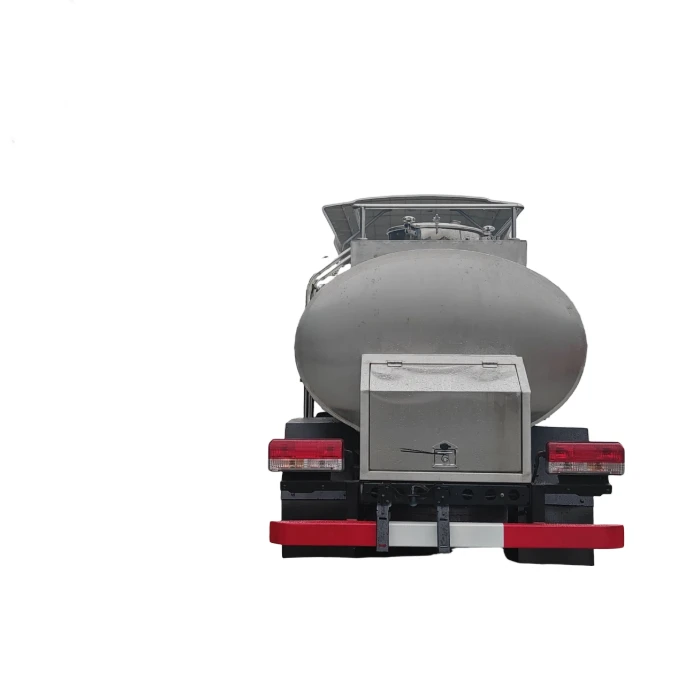 Dongfeng 4x2 kleiner 3000 Liter Edelstahl Milchwagen manuelle Übertragung frische Milch Transportfahrzeug