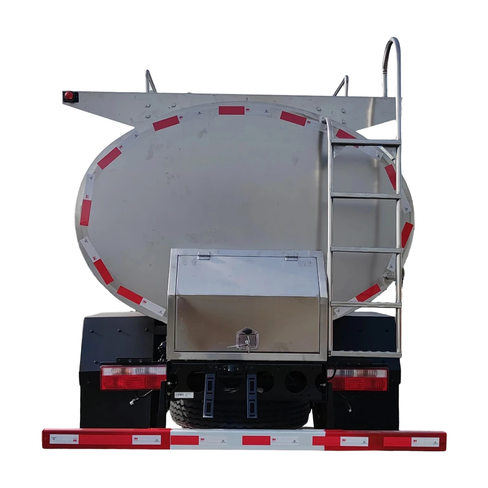 Individuell gestalteter 5000L-20000L Lebensmittelklasse Edelstahl Mobile frische Milch Kühl-Lkw 304 Isoliert für die Milchtransport