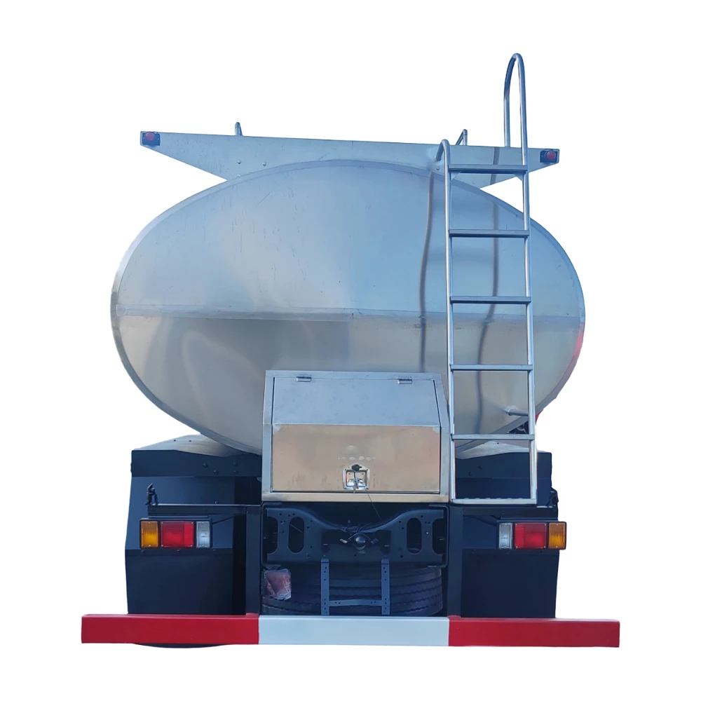 Die CLW-Fabrik verkauft direkt 15 Kubikmeter Milchtanker. Er ist leicht zu transportieren und sicher und zuverlässig.
