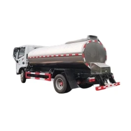 Neuer 30-Tonnen-Dieselmotor-Frischmilchtanklastwagen-Transporter mit manueller Übertragung140